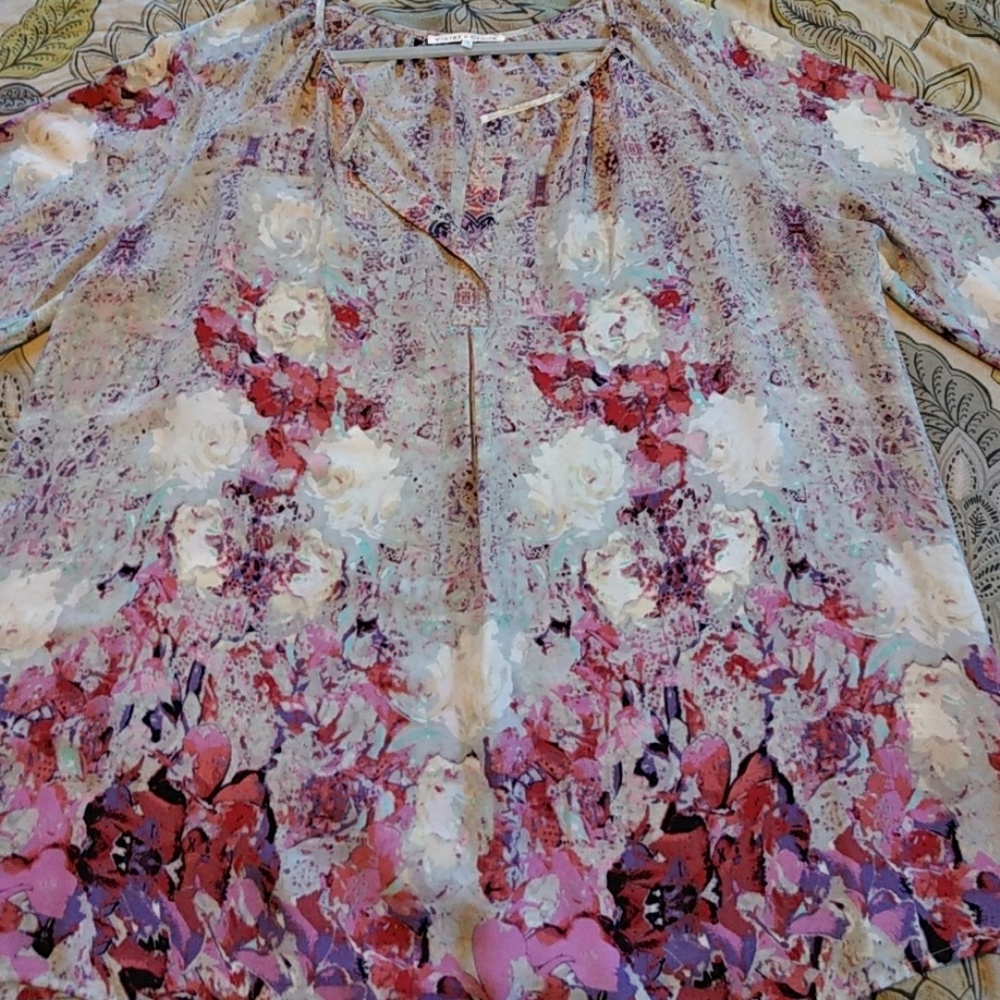 Violet & Claire Floral Blouse in Pink, Purple, White